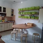Bart House Hotel *